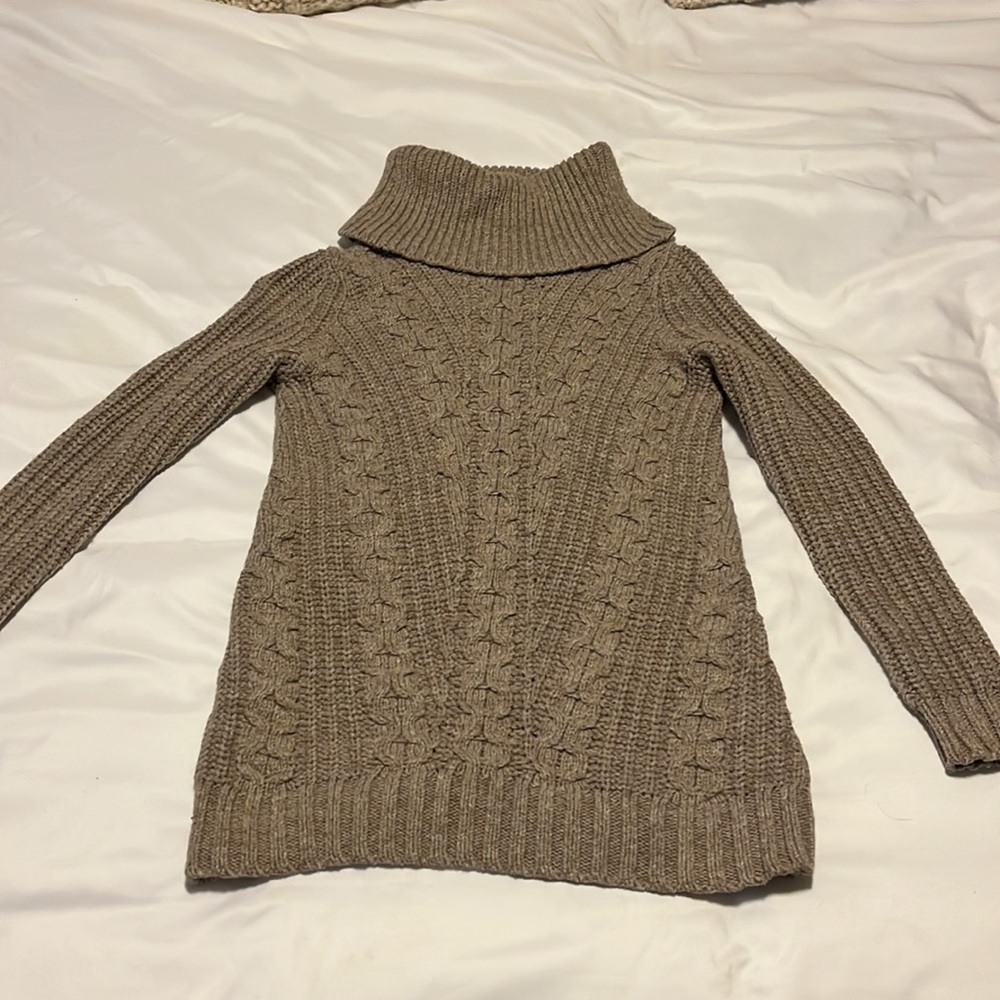Banana Republic taupe turtleneck sweater